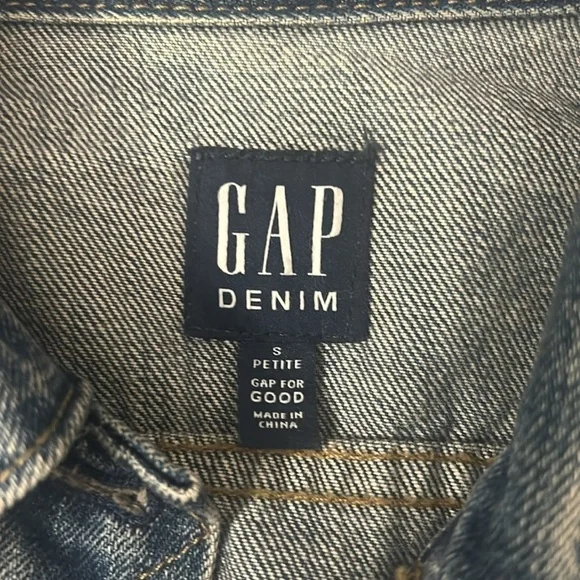GAP Denim Jacket Women’s Small Petite Medium Wash Classic Button Front - Picture 4 of 7